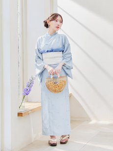 モデル：菅野結以　身長：163cm