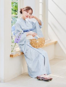 モデル：菅野結以　身長：163cm