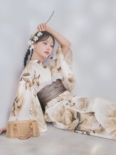 画像10: 【即日発送】送料無料！1人で簡単に着られる！ワンピース / セパレート浴衣セット　ホワイトエレガントフラワー浴衣【浴衣4点セット 浴衣/帯/下駄】[OF04] (10)