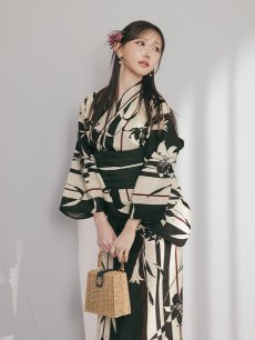 モデル：菅野結以　身長：163cm　着用サイズ：Fサイズ