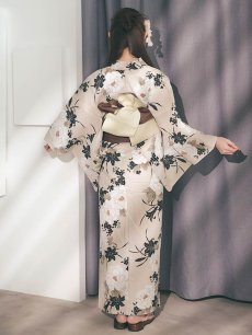 モデル：菅野結以 身長：163cm 着用サイズ：Fサイズ