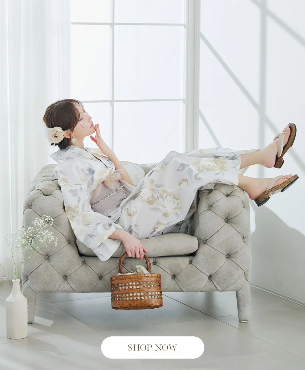 アイボリー大柄フラワー浴衣1