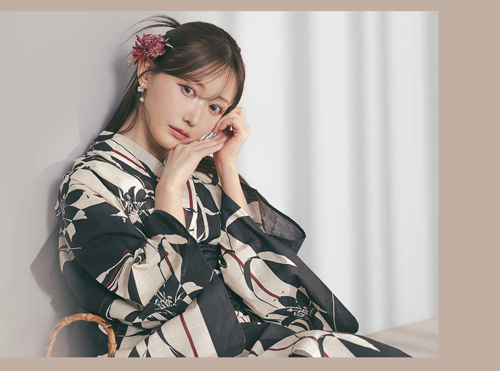 菅野結以さん着用 セパレート浴衣 トップス&スカートタイプ モノトーン&レッド5