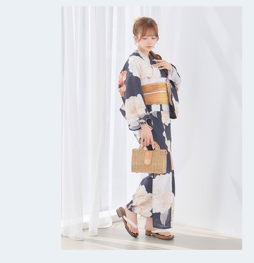 kirariさん着用 イエローフラワーネイビー浴衣3