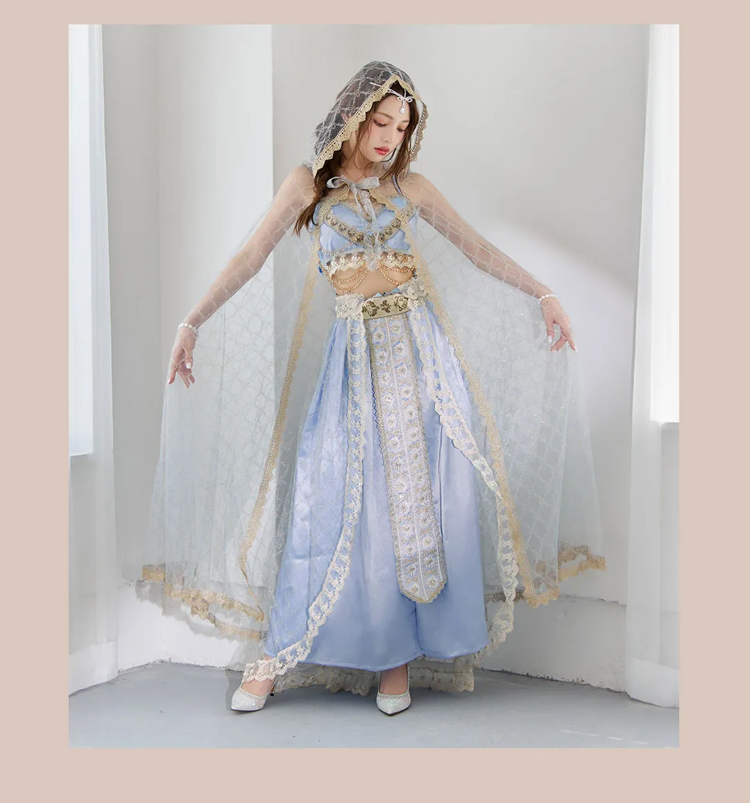 甘さと艶めきが溶け合う特別な夜、大人女子のためのハロウィンスタイル4Look♥