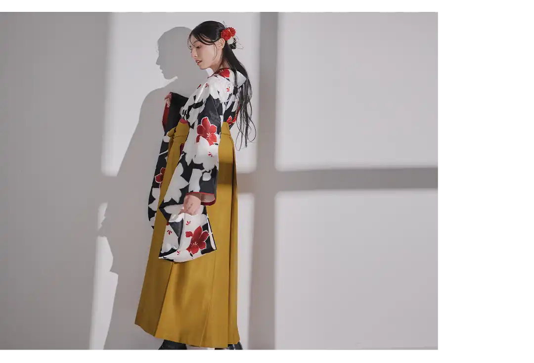 𝐇𝐚𝐤𝐚𝐦𝐚- 𝐒𝐭𝐲𝐥𝐞 𝐁𝐨𝐨𝐤 𝐕𝐨𝐥.𝟐 - 伝統に寄り添いながら、今の私らしさを纏う。 品格と可憐さが溶け合う、洗練された袴コレクション。3