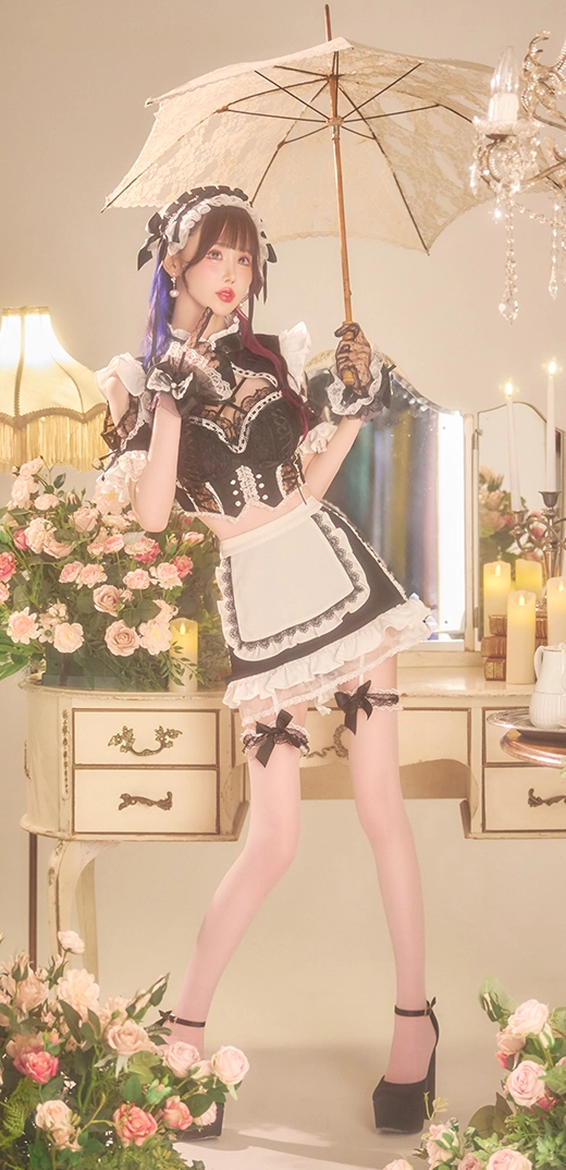 ゴシックメイドコスプレ着用画像2