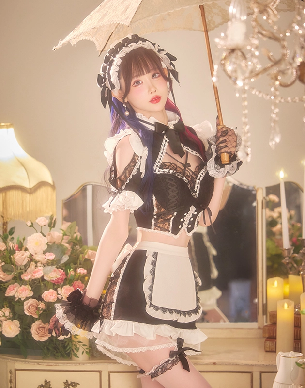 ゴシックメイドコスプレディテール2