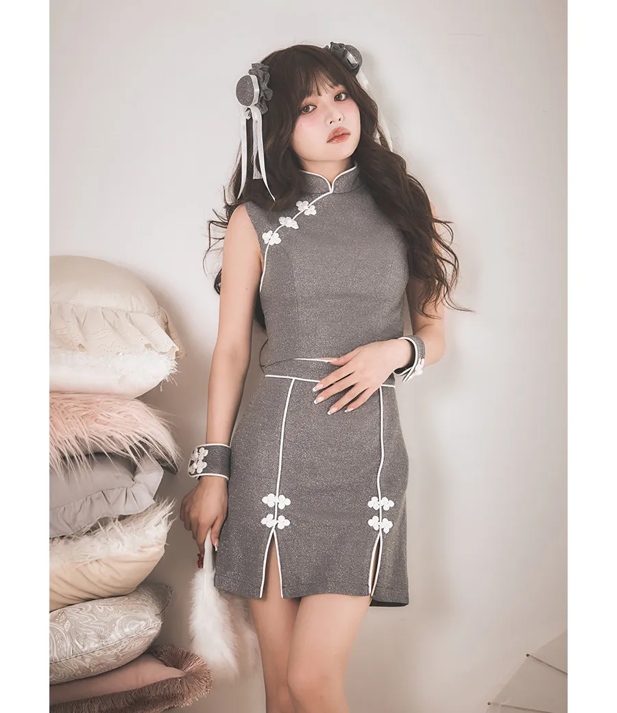 吉木千沙都が着る、大人女子のためのハロウィンスタイル