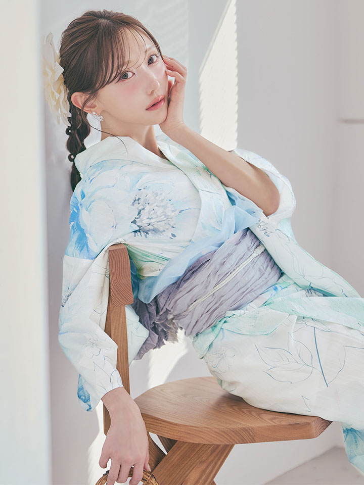 モデル：菅野結以　身長：163cm