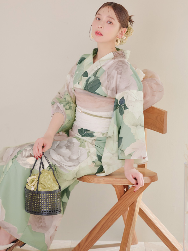 画像2: 【即日発送】アンティークフラワーモダン浴衣 【浴衣3点セット 浴衣/帯/下駄】 [YMT] (2)